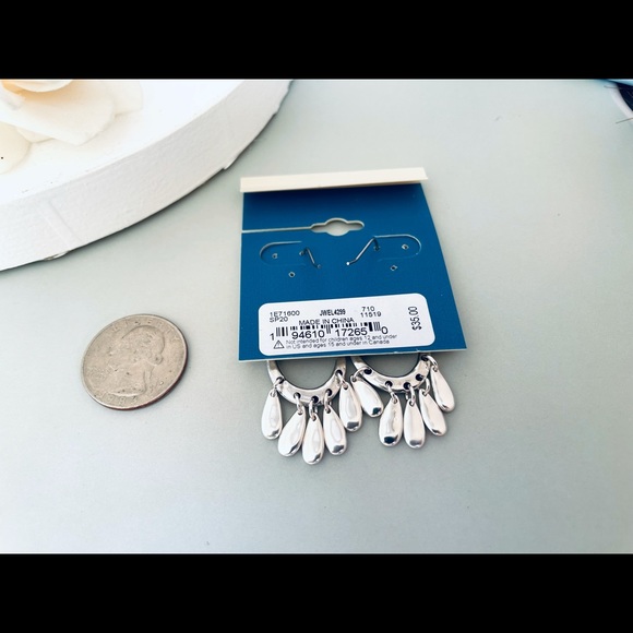 Lucky Brand Silver Tone Drop Earrings - Picture 2 of 2